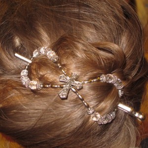 Who doesn't want to enter a giveaway for @LillaRose from @AboveRubies4U? Lilla Rose FlexiClip